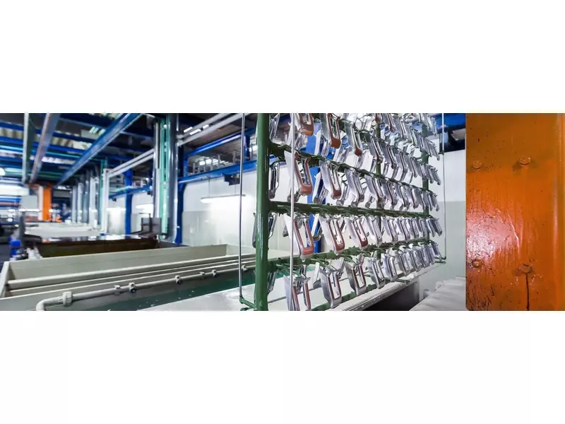 aluconcept-kunststoffgalvanik-106-2000x1125px-1210x423 (1).webp